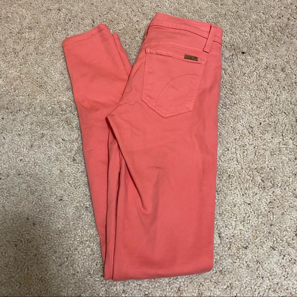 Joe’s Jeans Skinny in peach.